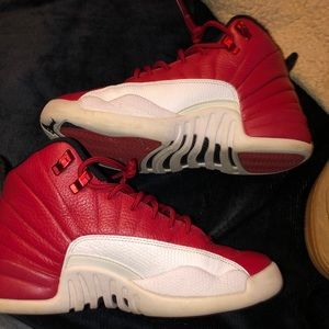 Gym red 12s